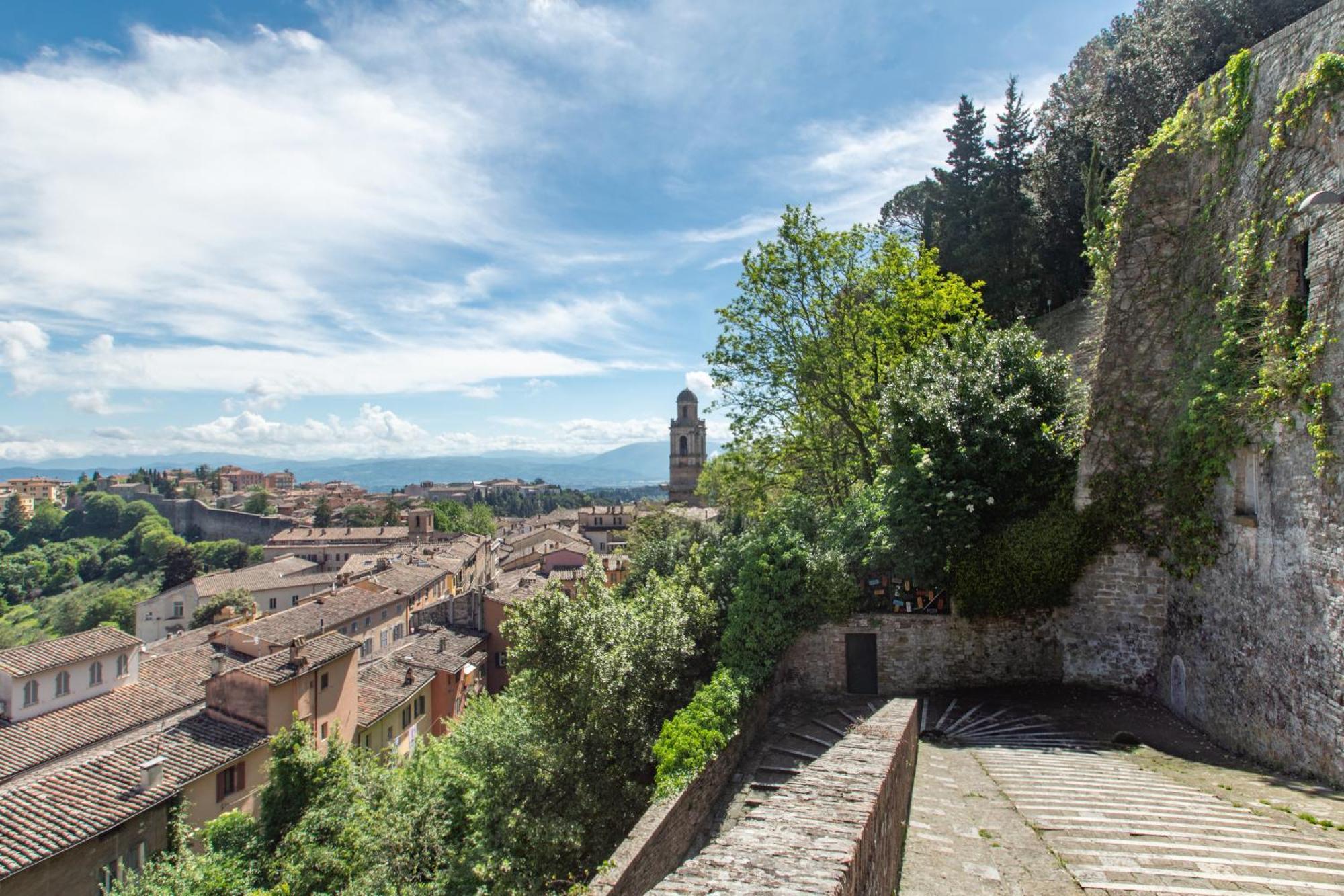 Wellstay Perugia Downtown Exteriör bild