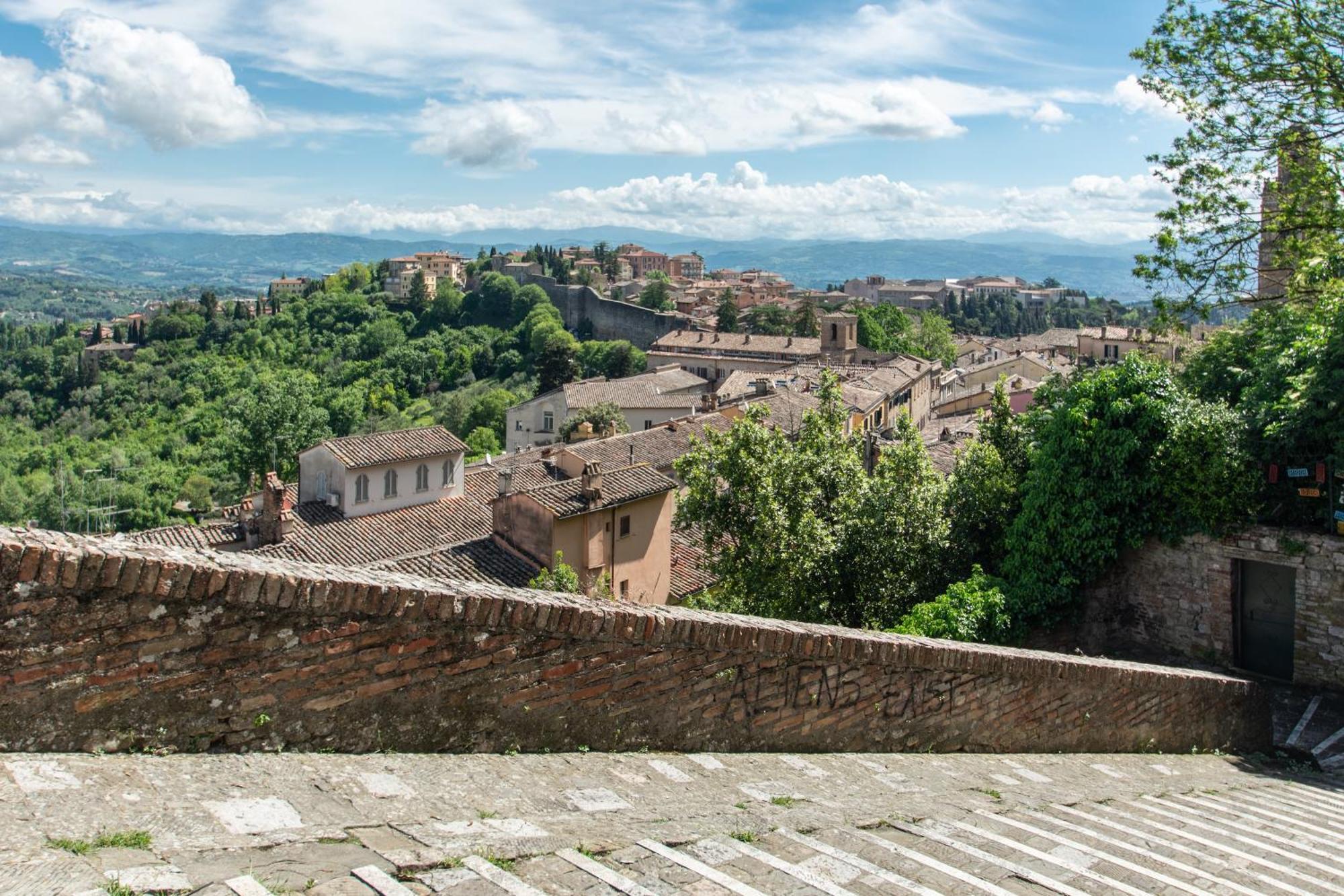 Wellstay Perugia Downtown Exteriör bild
